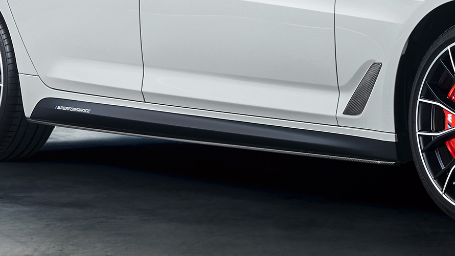M Performance rozšírenie na bočné prahy, karbónové BMW príslušenstvo na jeseň a zimu M Performance rozšírenie na bočné prahy, karbónové