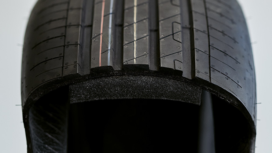 BMW pneumatiky, kostra so zvukovou izoláciou BMW pneumatiky, kostra so zvukovou izoláciou