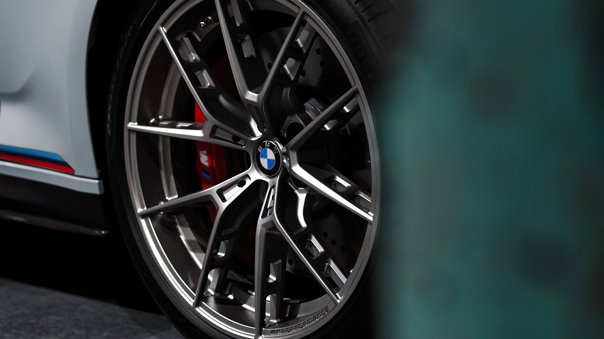20-palcové M Performance kované disky kolies Y-spoke style 863 M Ferric Grey matné, detailný pohľad. BMW M Performance diely 20-palcové M Performance kované disky kolies Y-spoke style 863 M Ferric Grey matné, detailný pohľad
