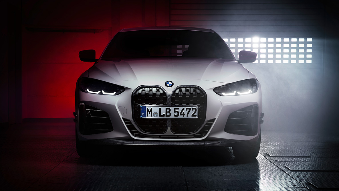 BMW radu 4 Coupé G22 predný pohľad BMW M Performance diely BMW radu 4 Coupé G22 predný pohľad