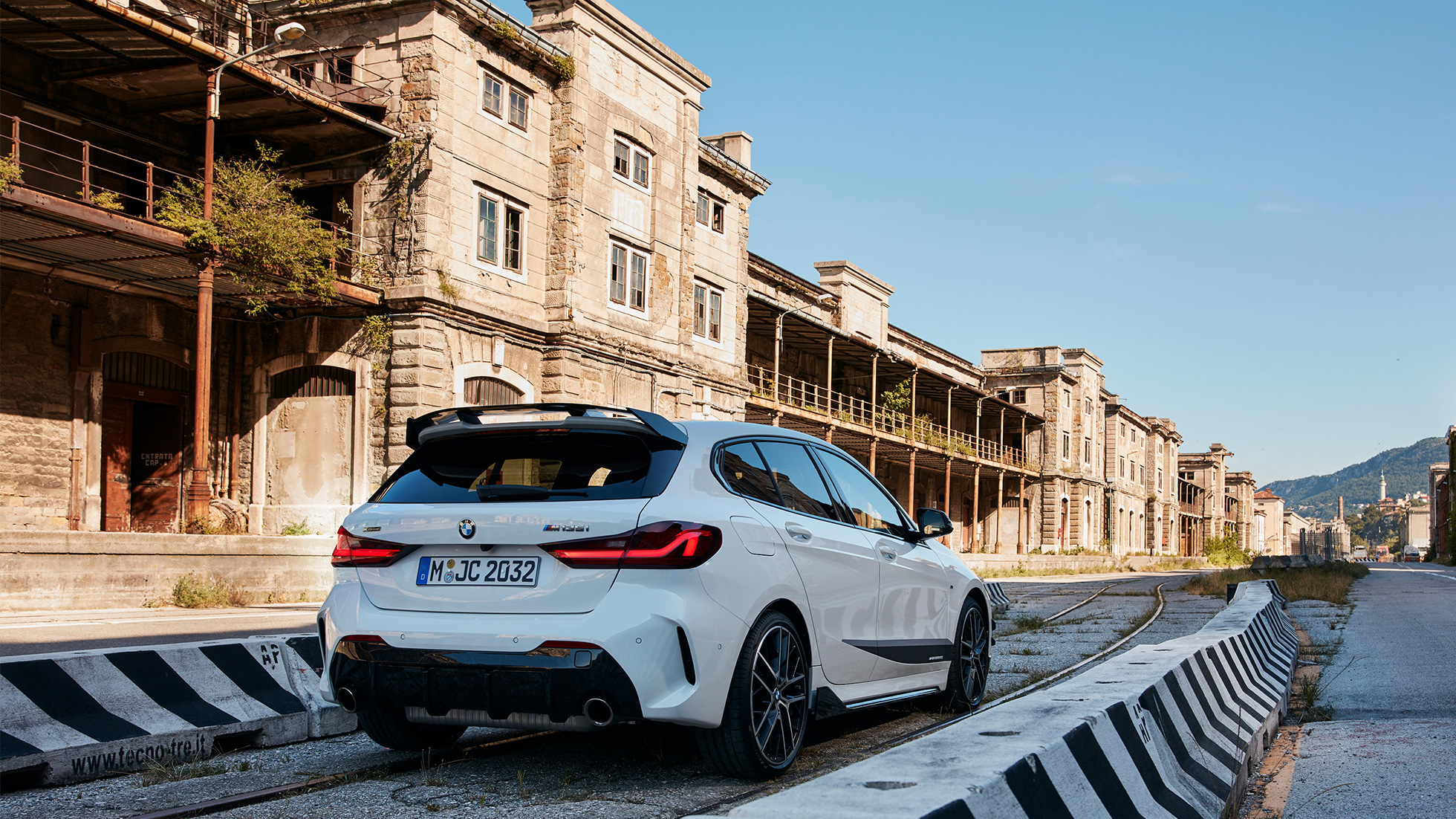 BMW M135i xDrive BMW M Performance dizajn 01 BMW radu 1 BMW M135i xDrive BMW M Performance dizajn 01