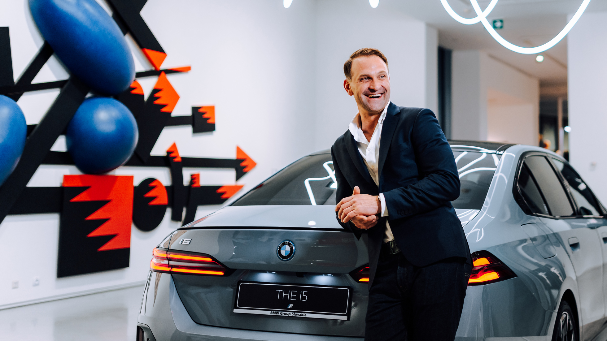 ÚPLNE PRVÉ ČISTO ELEKTRICKÉ BMW i5. ÚPLNE PRVÉ ČISTO ELEKTRICKÉ BMW i5.