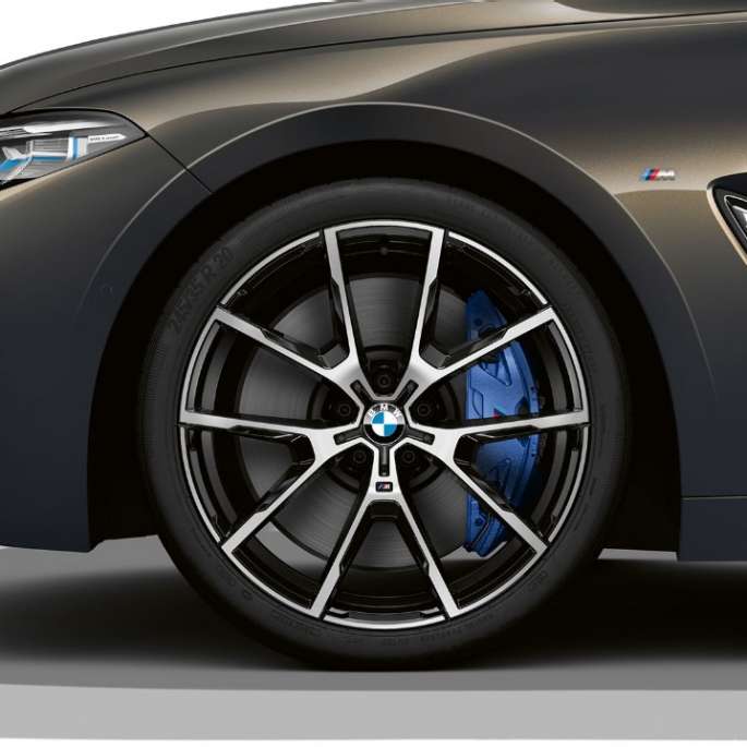 BMW M850i xDrive, metalíza Dravit Grey, 20“ disky z ľahkej zliatiny Y-spoke 728 M. BMW M850i xDrive, metalíza Dravit Grey, 20“ disky z ľahkej zliatiny Y-spoke 728 M.